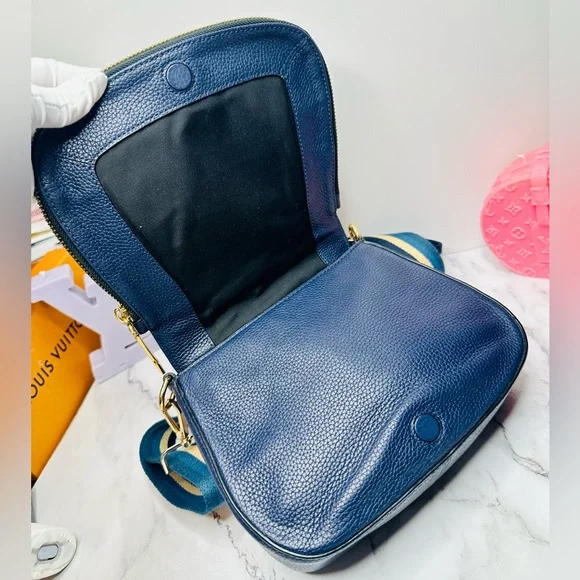 EUC Marc Jacobs Small Navy Blue Pebbled Leather Gotham Saddle Bag - Picture 12 of 15